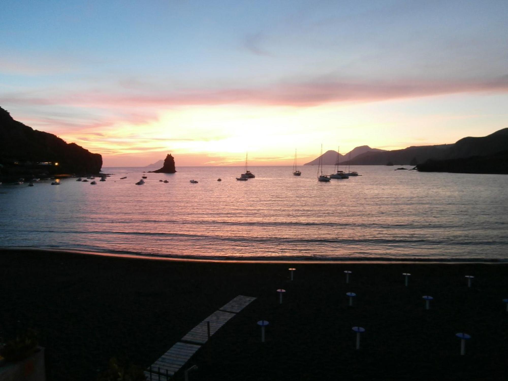 Hotel Conti Vulcano  Kültér fotó